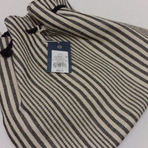 Universal Tread canvas slingbag